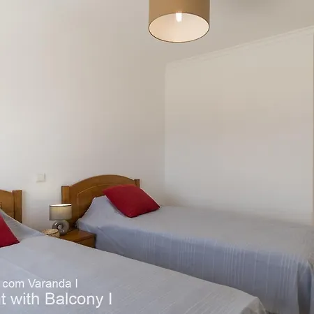 Apartment Akisol Da Rocha In Iii